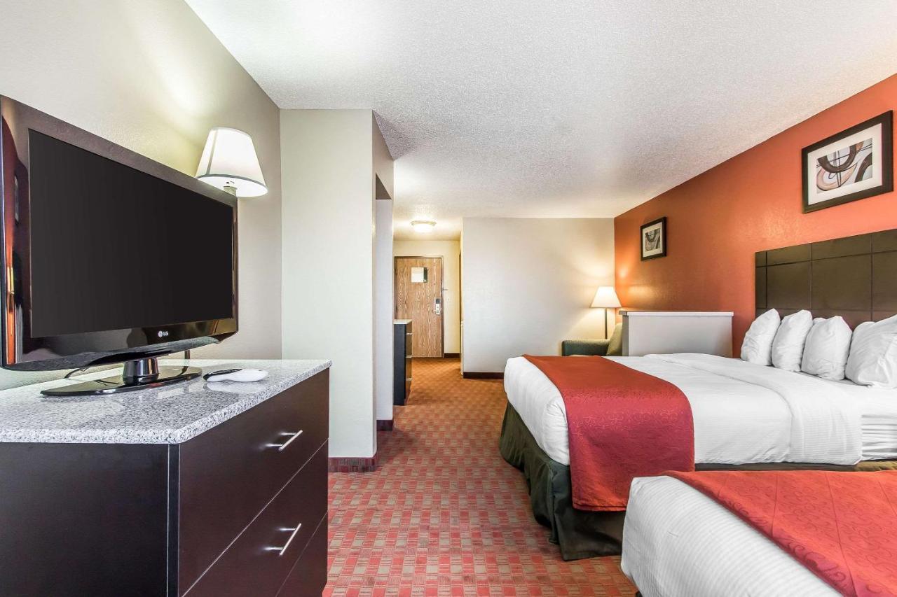 Quality Inn&Suites La Vergne Exterior foto